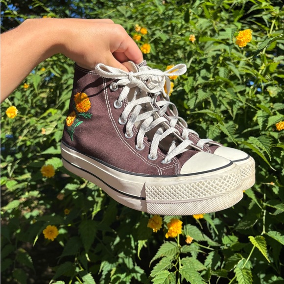 Converse Embroidered "California Poppy" High-Top Brown Platform Sneakers - Picture 2 of 6